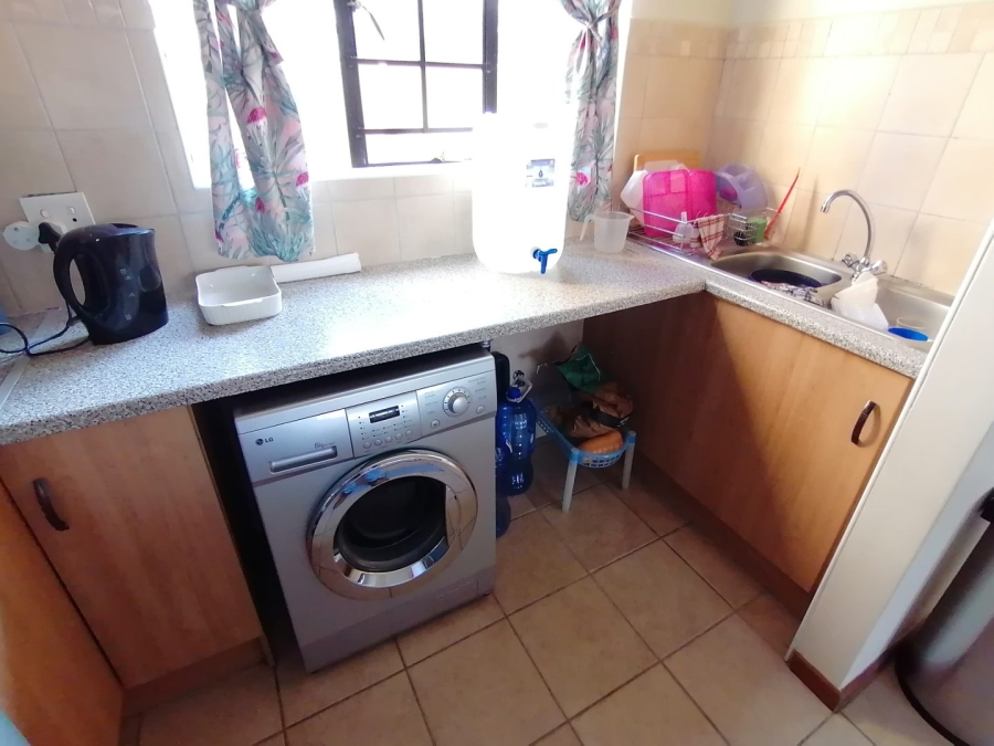 2 Bedroom Property for Sale in Hillside Free State